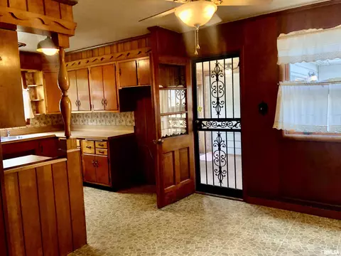1940 Marland St, Springfield, IL 62702 photo 12