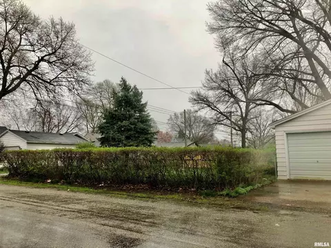 1940 Marland St, Springfield, IL 62702 photo 4