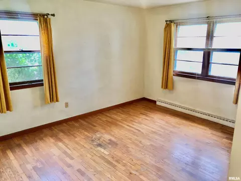 1940 Marland St, Springfield, IL 62702 photo 9