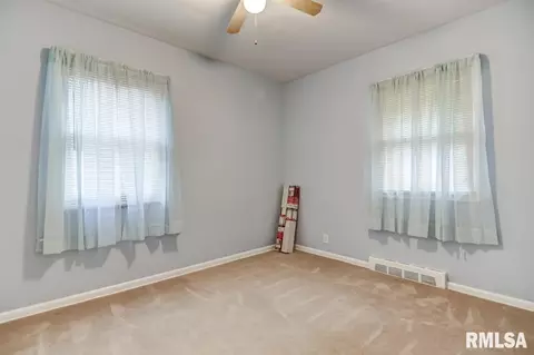 1806 Lee St, Springfield, IL 62703 photo 17