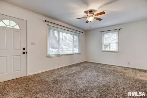 1806 Lee St, Springfield, IL 62703 photo 7