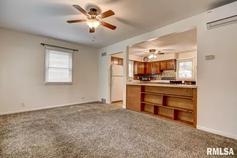 1806 Lee St, Springfield, IL 62703 photo 3