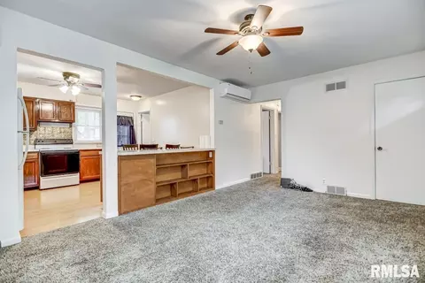 1806 Lee St, Springfield, IL 62703 photo 5