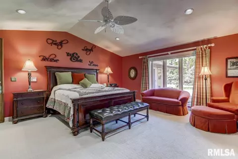 3000 Crown Pt, Springfield, IL 62704 photo 4