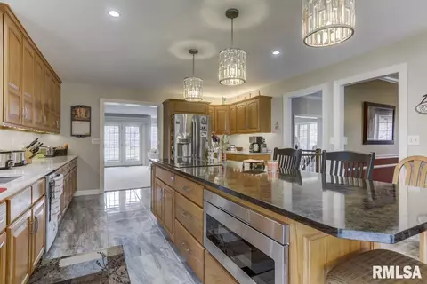 3000 Crown Pt, Springfield, IL 62704 photo 3