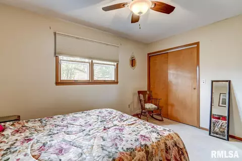 309 Collier Dr, Springfield, IL 62704 photo 25