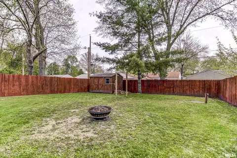 1766 Fairmont Dr, Springfield, IL 62702 photo 31