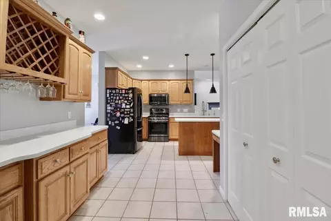 6409 Stonehaven Rdg, Springfield, IL 62711 photo 10