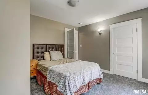 1013 N 2nd N St, Springfield, IL 62702 photo 15