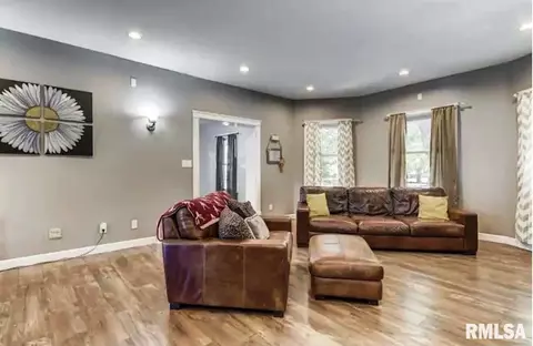 1013 N 2nd N St, Springfield, IL 62702 photo 6