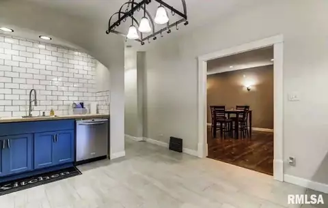 1013 N 2nd N St, Springfield, IL 62702 photo 11