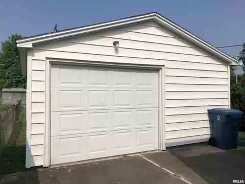 2105 N 22nd St, Springfield, IL 62702 photo 18