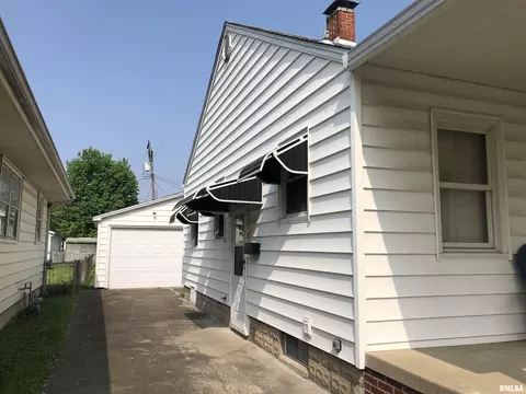 2105 N 22nd St, Springfield, IL 62702 photo 17