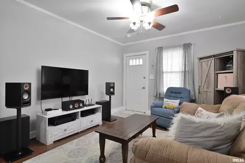 2424 S 4th St, Springfield, IL 62703 photo 7