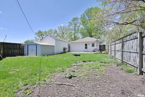 2424 S 4th St, Springfield, IL 62703 photo 23