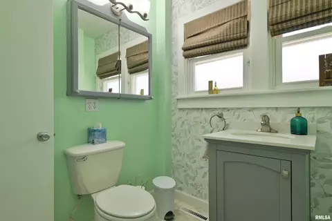 2424 S 4th St, Springfield, IL 62703 photo 13