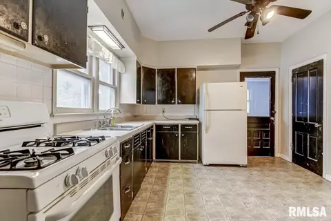 1135 W Edwards St, Springfield, IL 62704 photo 10