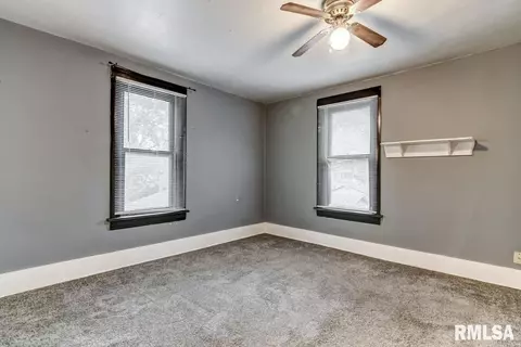 1135 W Edwards St, Springfield, IL 62704 photo 17
