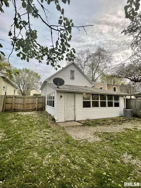 523 E Ridgely Ave, Springfield, IL 62702 photo 21