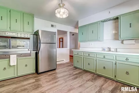 2515 S 15th St, Springfield, IL 62703 photo 9