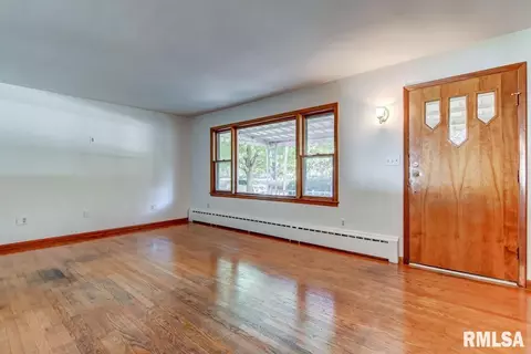 2515 S 15th St, Springfield, IL 62703 photo 6