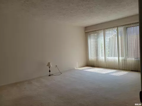 35 Country Pl, Springfield, IL 62703 photo 5