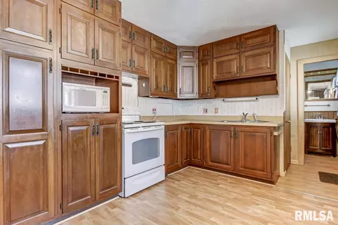 3425 S Spring St, Springfield, IL 62703 photo 7