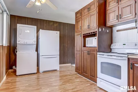 3425 S Spring St, Springfield, IL 62703 photo 8