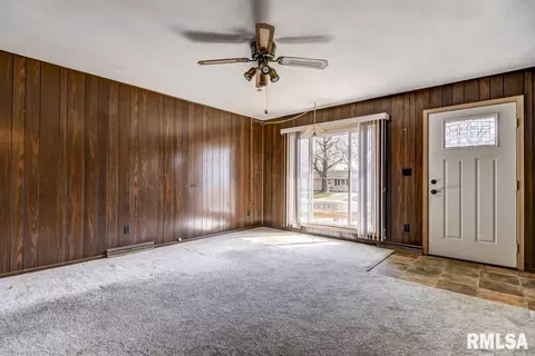 3425 S Spring St, Springfield, IL 62703 photo 5