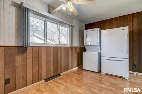 3425 S Spring St, Springfield, IL 62703 photo 9