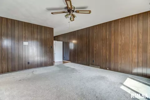 3425 S Spring St, Springfield, IL 62703 photo 3