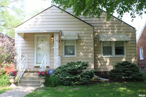 2144 Marland St, Springfield, IL 62702 photo 2