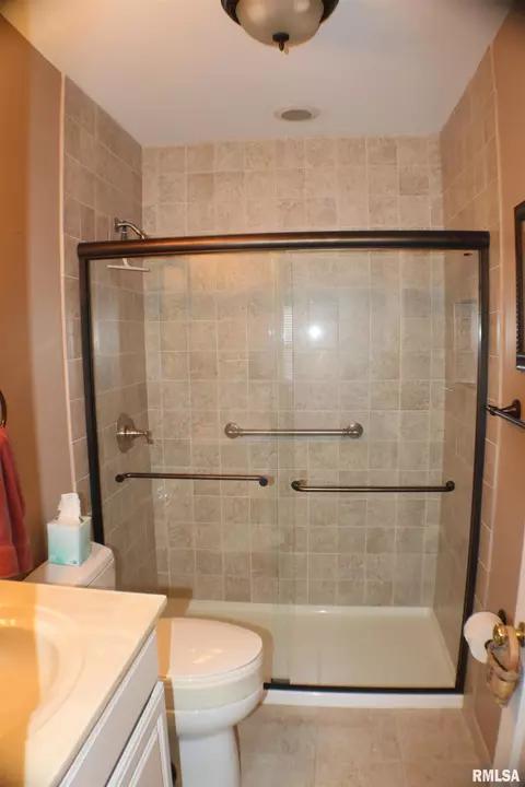 2144 Marland St, Springfield, IL 62702 photo 8
