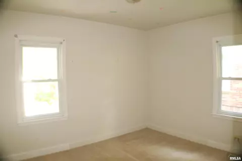 2144 Marland St, Springfield, IL 62702 photo 9