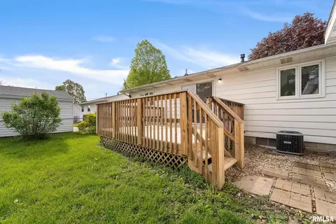 2225 Ramsey Ave, Springfield, IL 62702 photo 8