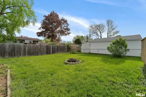 2225 Ramsey Ave, Springfield, IL 62702 photo 9