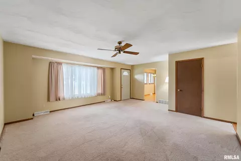 2225 Ramsey Ave, Springfield, IL 62702 photo 14