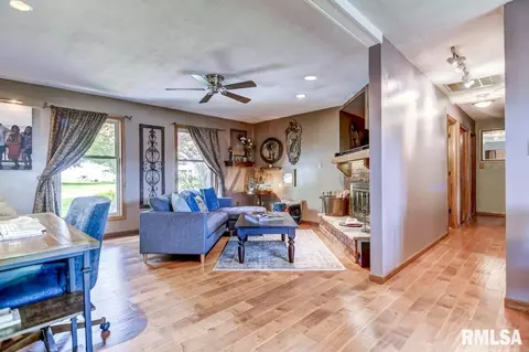 2228 Cloverfield Ln, Springfield, IL 62711 photo 10