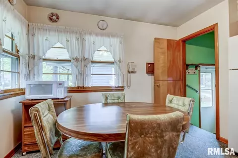 1139 N 2nd St, Springfield, IL 62702 photo 8