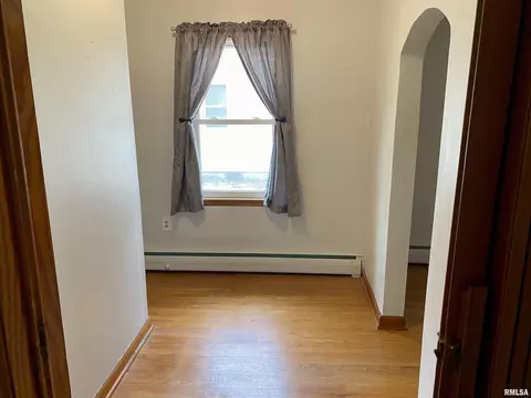 215 E Teak St, Thayer, IL 62689 photo 21