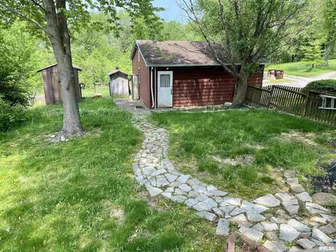 215 E Teak St, Thayer, IL 62689 photo 35