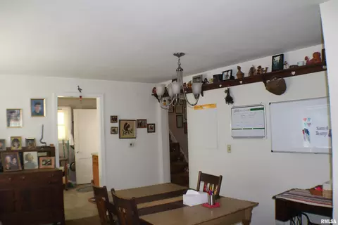 2119 E Hood St, Springfield, IL 62703 photo 6