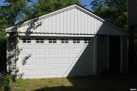 2119 E Hood St, Springfield, IL 62703 photo 19