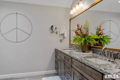804 Wood Pointe Dr, Springfield, IL 62702 photo 35