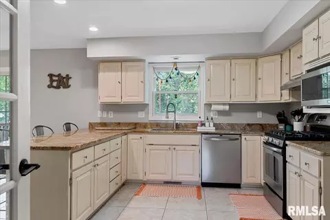 804 Wood Pointe Dr, Springfield, IL 62702 photo 20