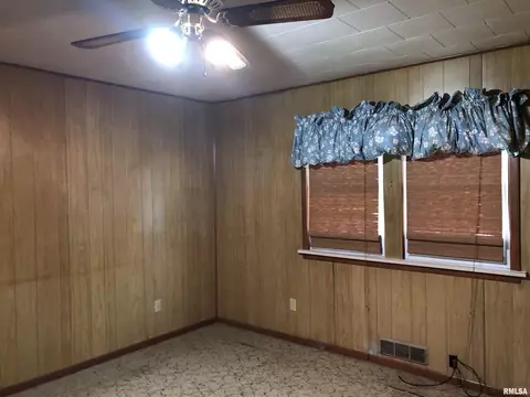 231 S Wheeler Ave, Springfield, IL 62703 photo 6