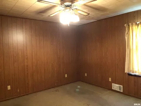 231 S Wheeler Ave, Springfield, IL 62703 photo 8