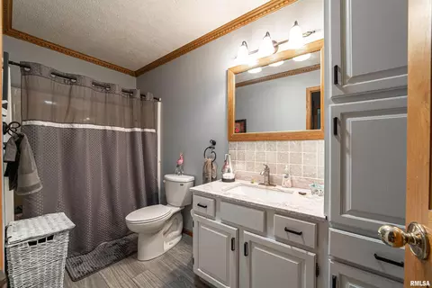 400 W Kickapoo St, Lincoln, IL 62656 photo 22