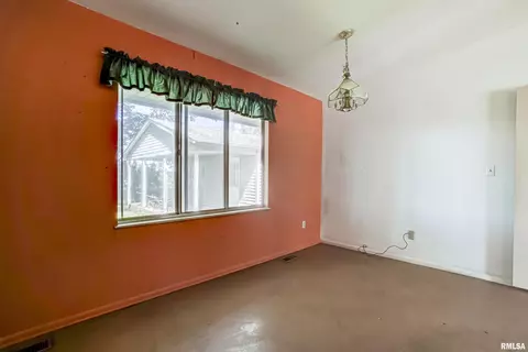 3425 S College St, Springfield, IL 62703 photo 10