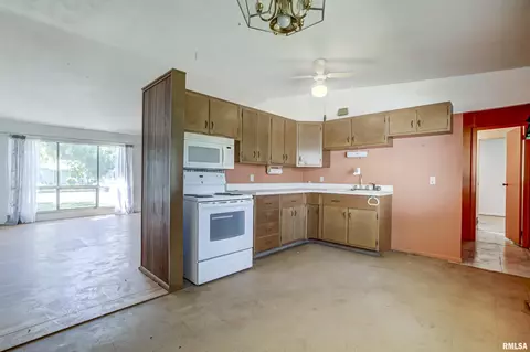 3425 S College St, Springfield, IL 62703 photo 12
